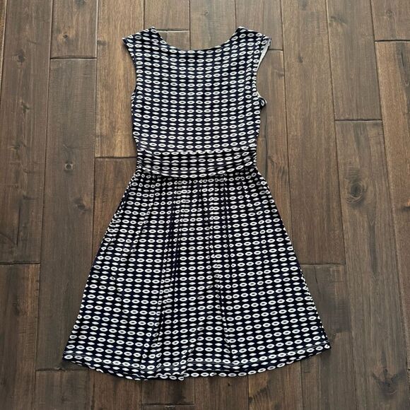 Gilli Blue and White Oval Geometric Print Fit & Flare Dress - Picture 5 of 5